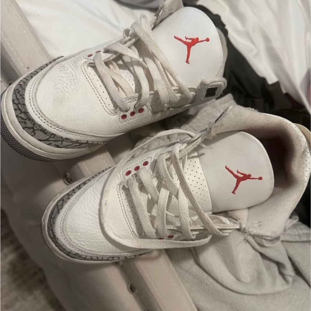 Jordan Sneakers White and Red